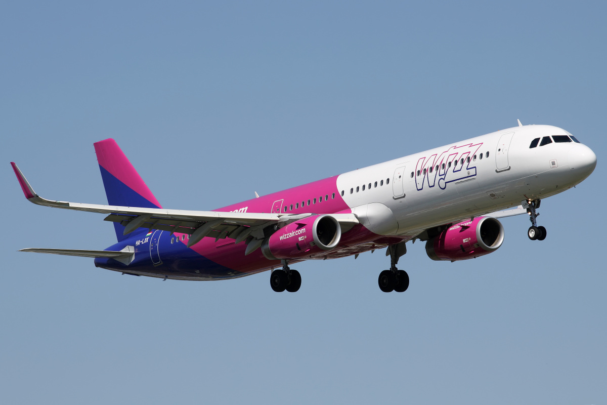 HA-LXK (Samoloty » Spotting na EPWA » Airbus A321-200 » Wizz Air)