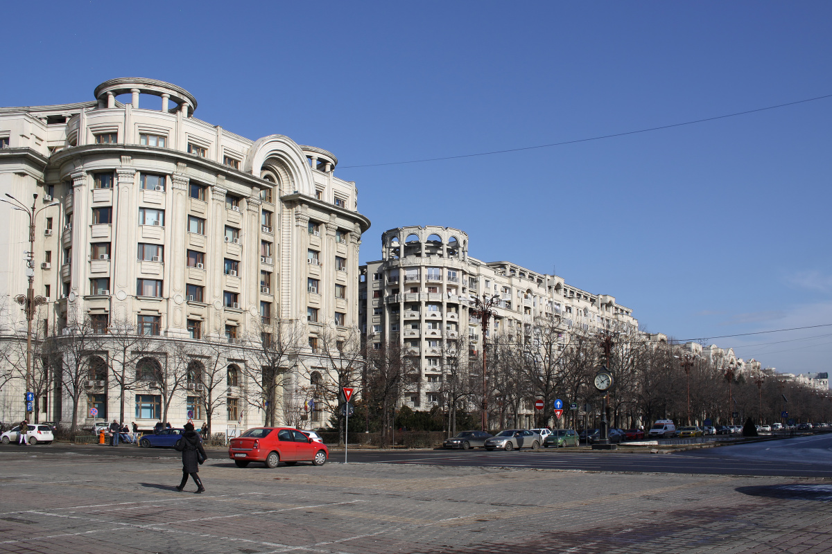 Bulevardul Unirii - Union Boulevard from Constitution Square - Piața Constituției