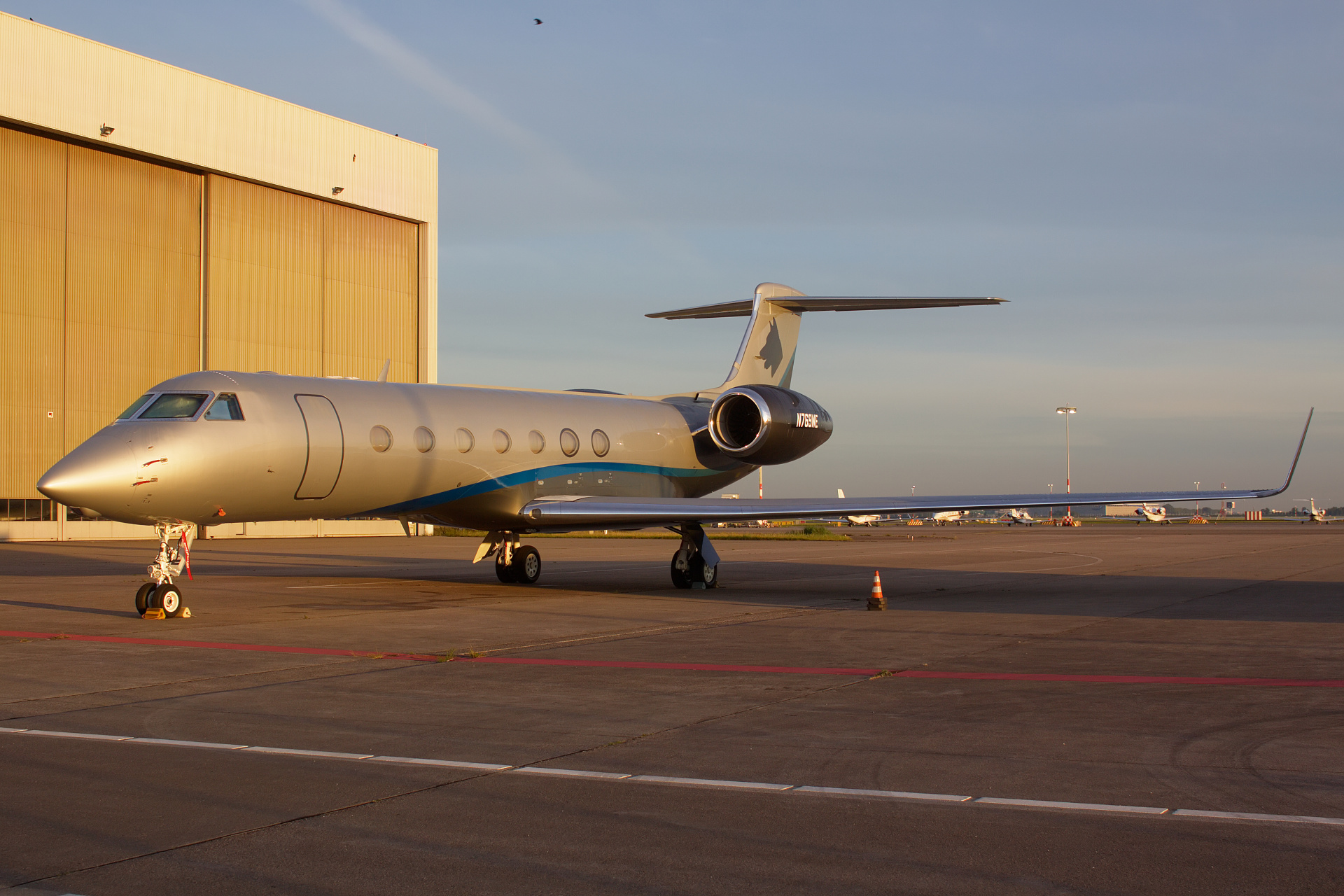 N769WE, Belagrasco Aviation II (Samoloty » Spotting na Schiphol » Gulfstream G550)
