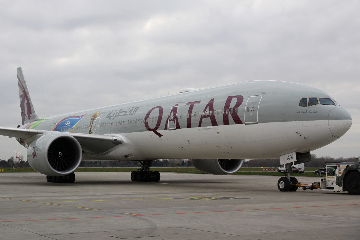 A7-BAX ("FIFA World Cup 2022" livery) (Aircraft » EPWA Spotting » Boeing 777-300ER » Qatar Airways)