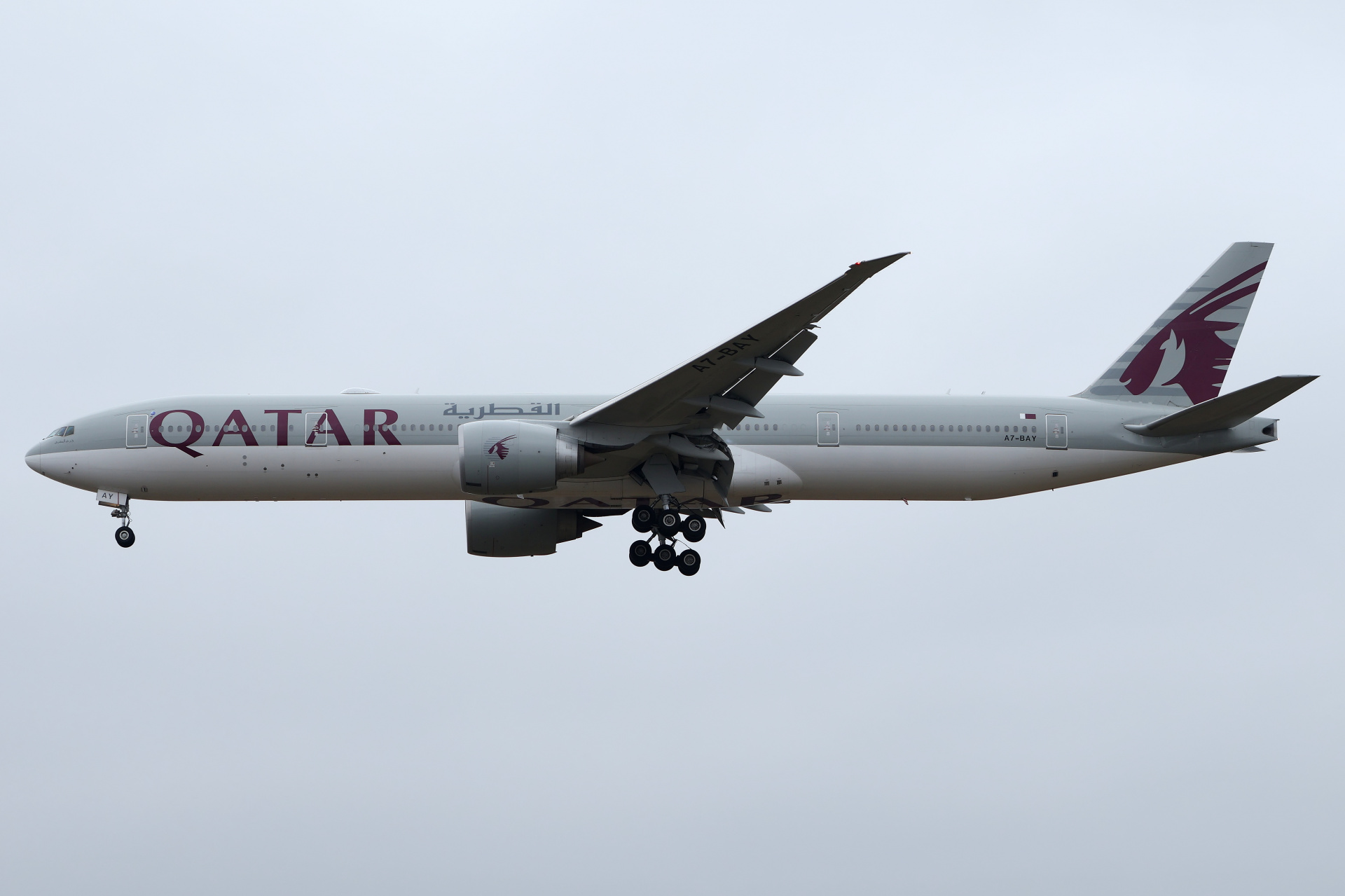 A7-BAY (Samoloty » Spotting na EPWA » Boeing 777-300ER » Qatar Airways)