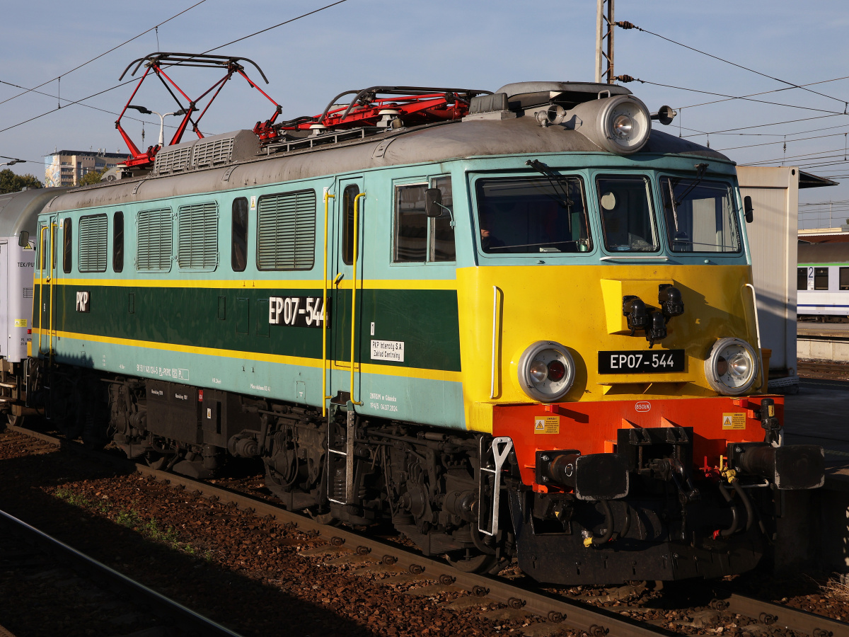 EP07-544 (retro livery)