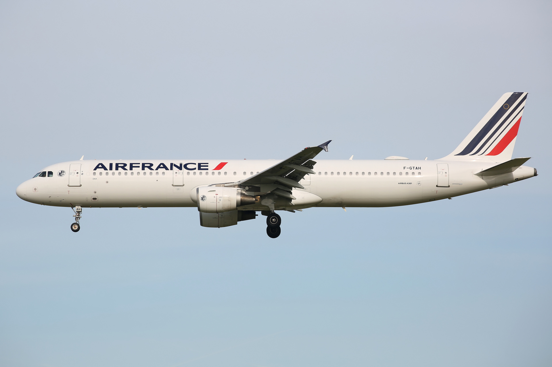 F-GTAH, Air France (Samoloty » Spotting na Schiphol » Airbus A321-200)