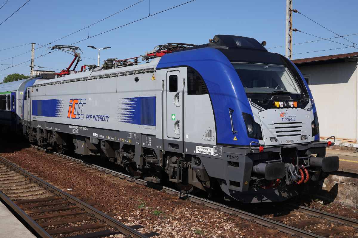 E4MSUa EU200-014