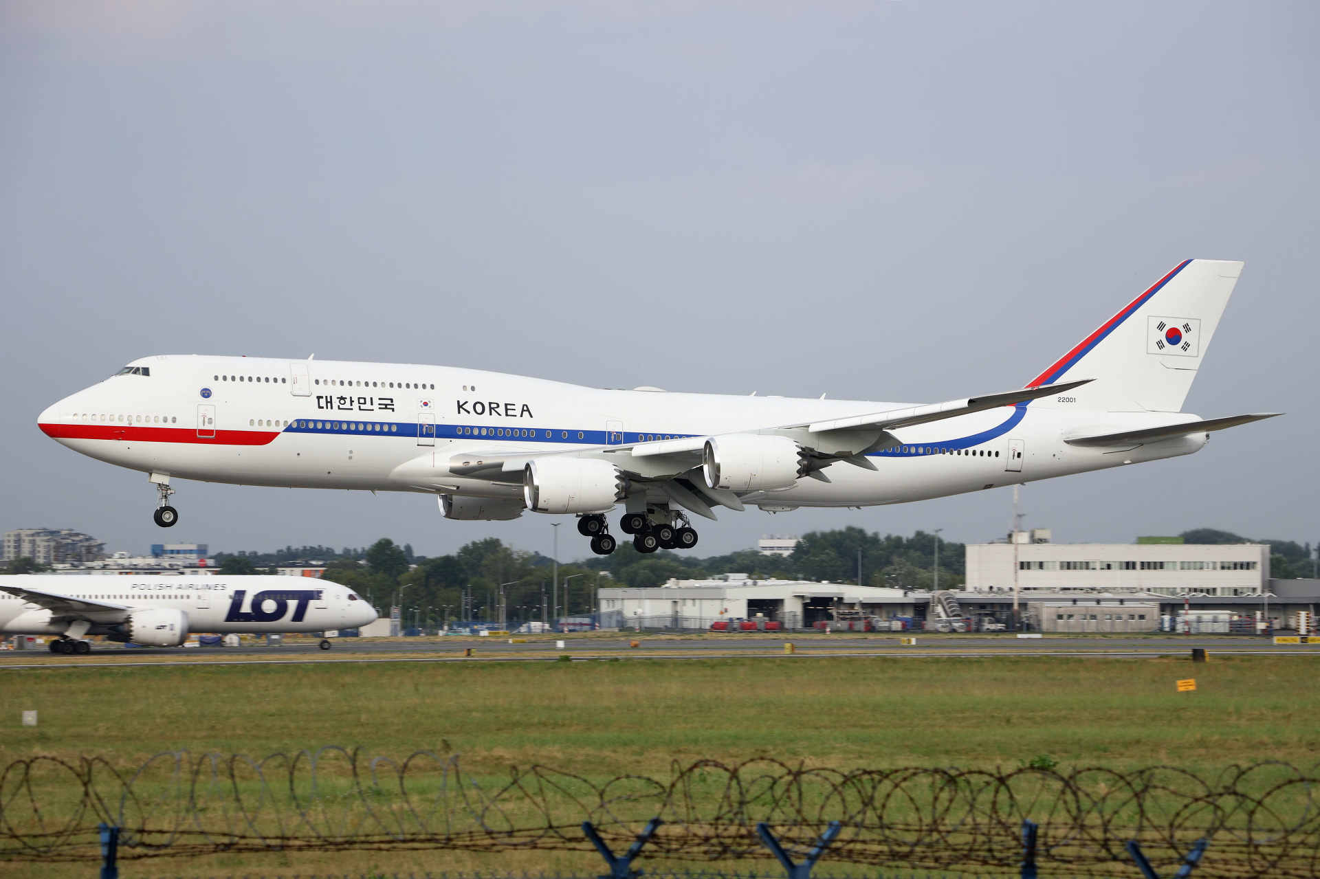22001, Południowokoreańskie Siły Powietrzne (Samoloty » Spotting na EPWA » Boeing 747-8I)