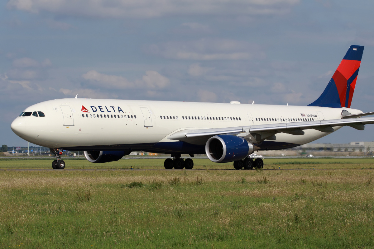 N830NW (Samoloty » Spotting na Schiphol » Airbus A330-300 » Delta Airlines)