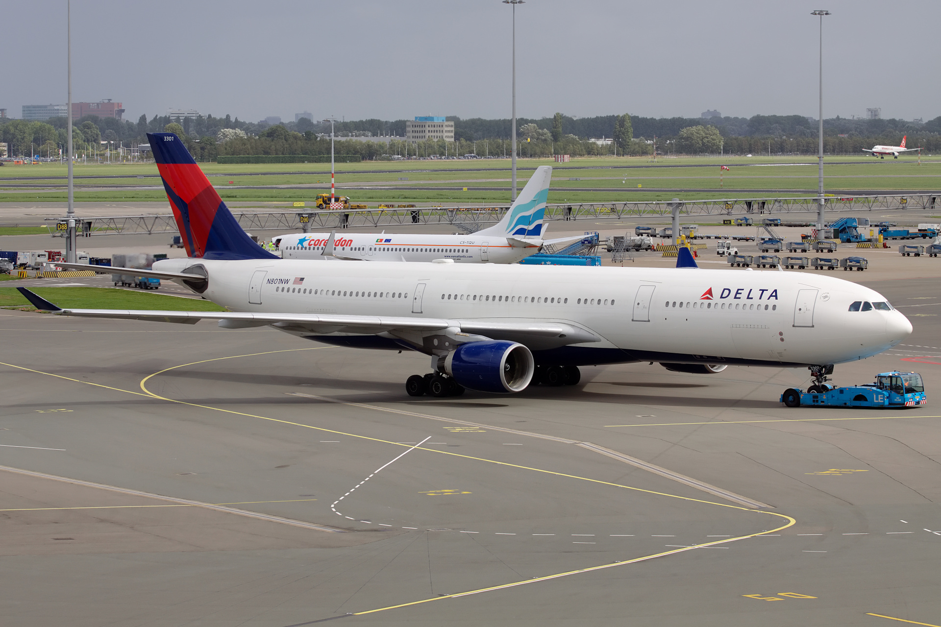 N801NW (Aircraft » Schiphol Spotting » Airbus A330-300 » Delta Airlines)