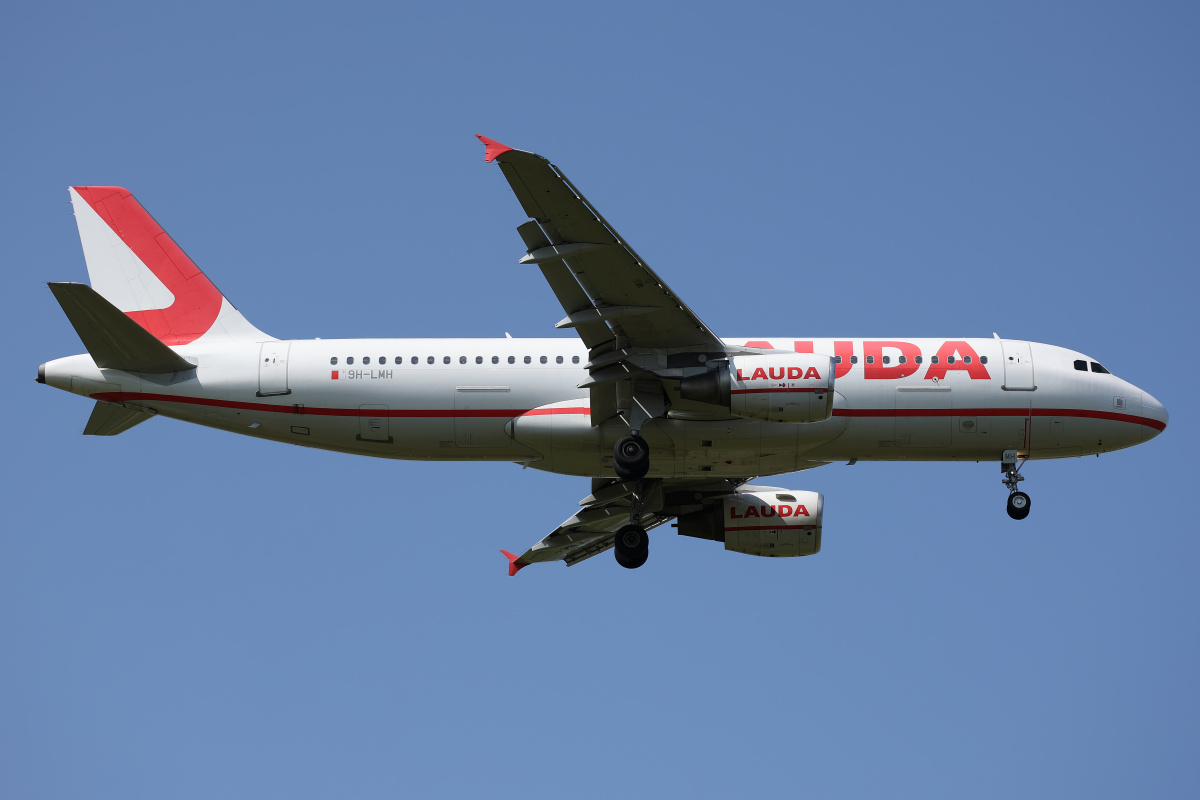 9H-LMH (Aircraft » EPWA Spotting » Airbus A320-200 » Lauda Europe)