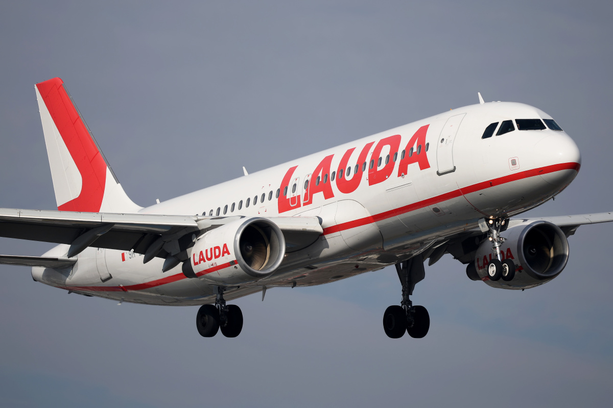 9H-LMI (Aircraft » EPWA Spotting » Airbus A320-200 » Lauda Europe)