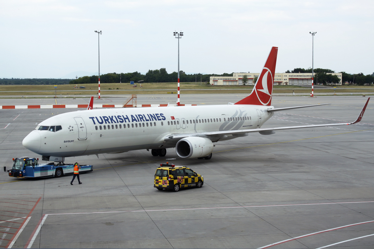 TC-JYD, THY Turkish Airlines (Samoloty » Spotting na Ferihegy » Boeing 737-900)