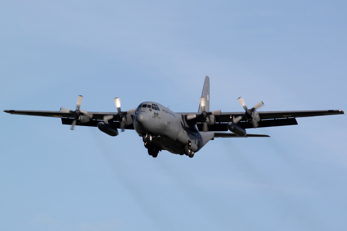 C-130E, 1502 (Aircraft » EPWA Spotting » Lockheed C-130 Hercules » Polish Air Force)