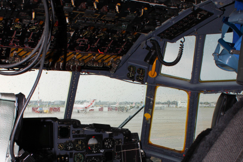 C-130E, 1501 - cockpit