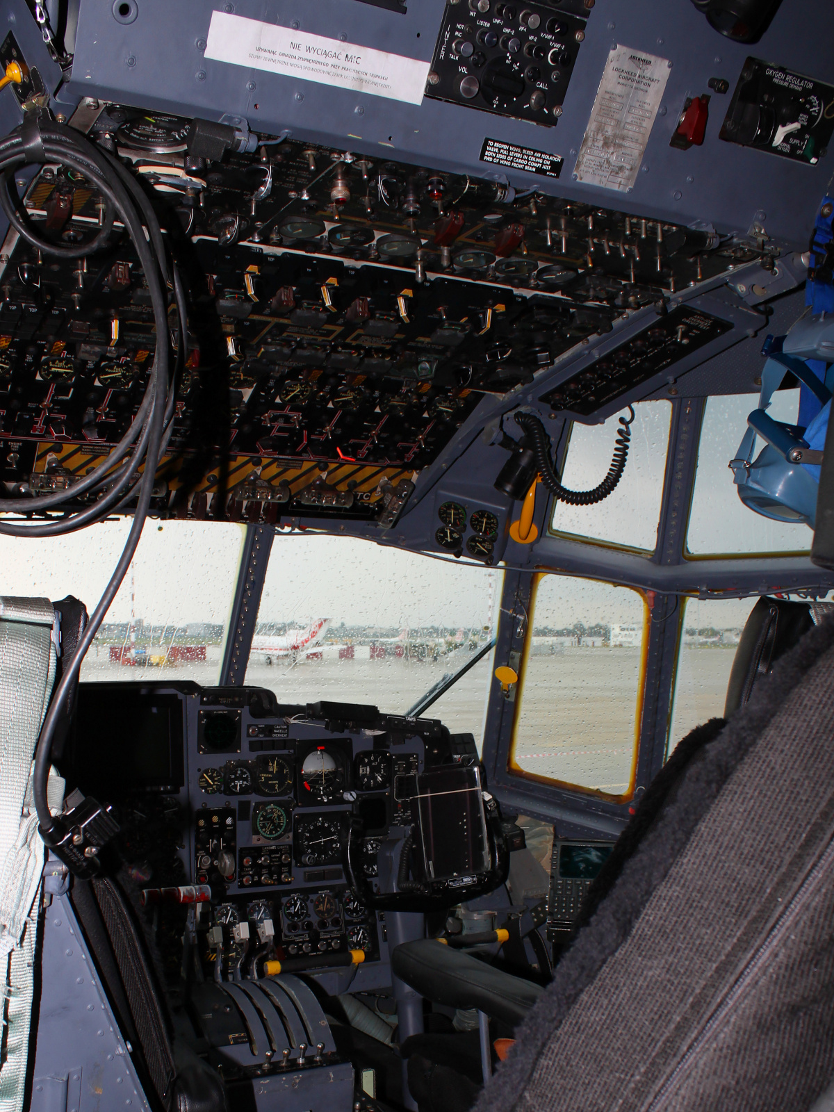 C-130E, 1501 - kokpit (Samoloty » Spotting na EPWA » Lockheed C-130 Hercules » Polskie Siły Powietrzne)