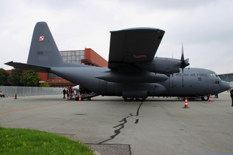 C-130E, 1501