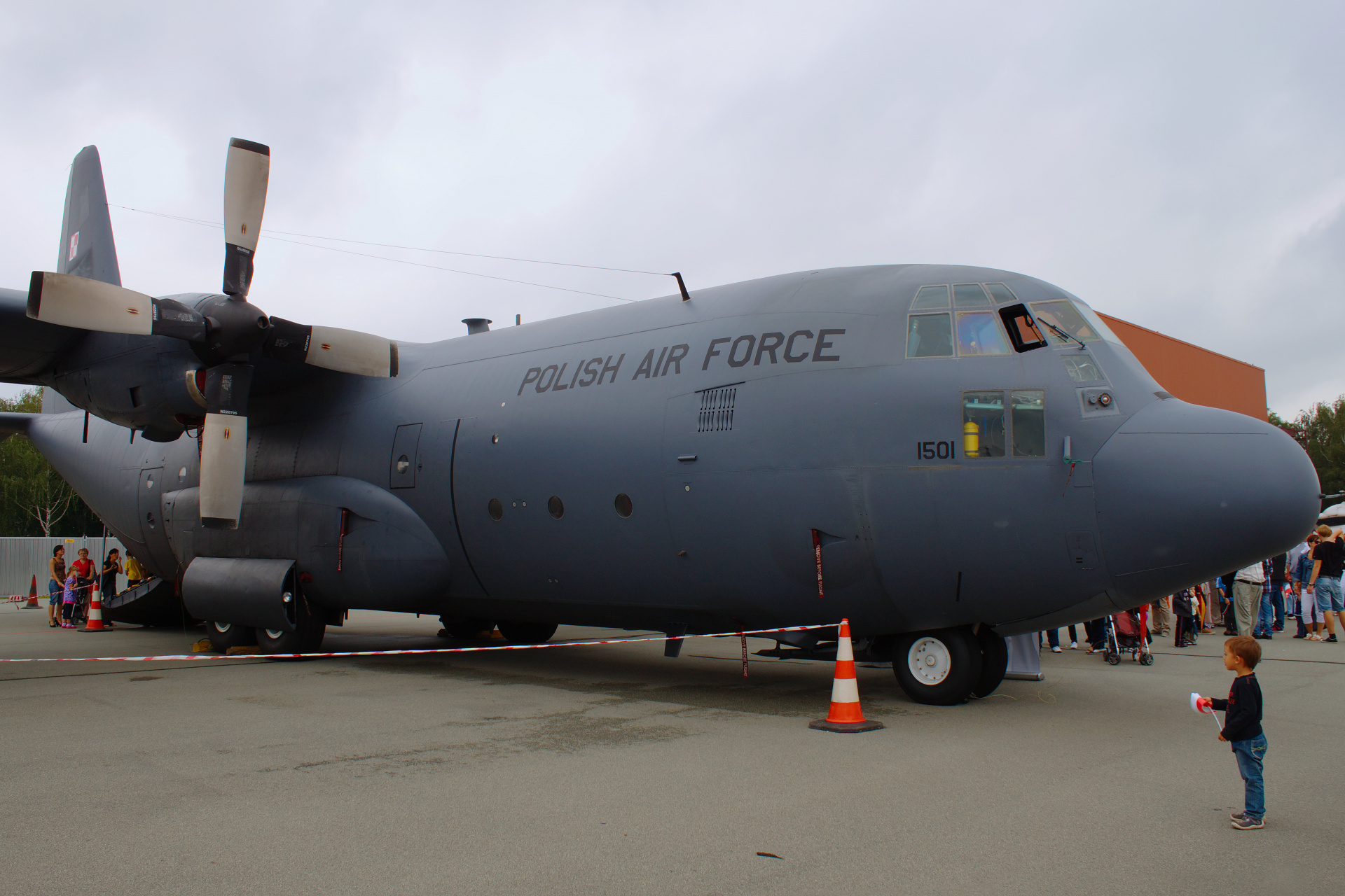 C-130E, 1501 (Samoloty » Spotting na EPWA » Lockheed C-130 Hercules » Polskie Siły Powietrzne)