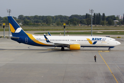 Boeing 737-900ER, UR-AZB, Azur Air Ukraine