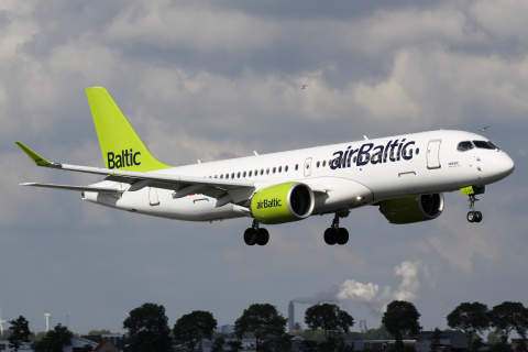 YL-CSD, airBaltic