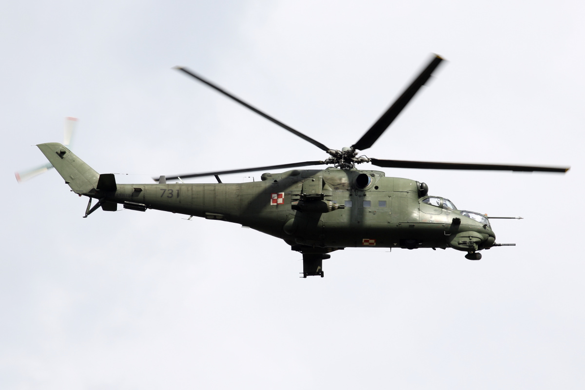 Mil Mi-24W, 731, Polskie Siły Powietrzne (Samoloty » Defilada Święta Wojska Polskiego)