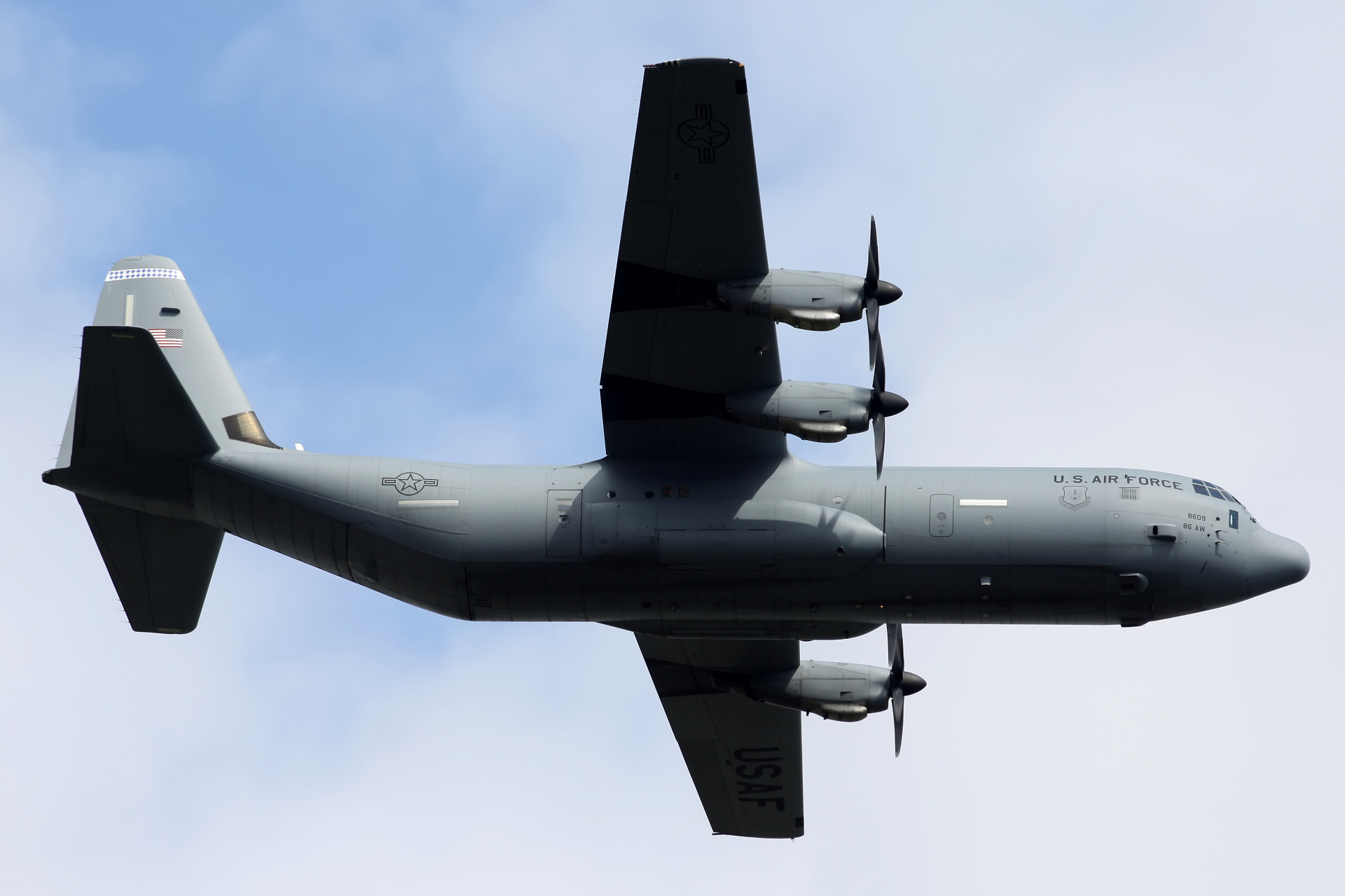 Lockheed C-130J, 07-8609, U.S. Air Force (Aircraft » Polish Army Day Parade fly-by)