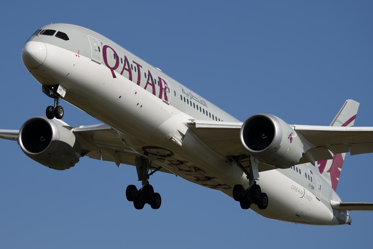 A7-BHK (Aircraft » EPWA Spotting » Boeing 787-9 Dreamliner » Qatar Airways)