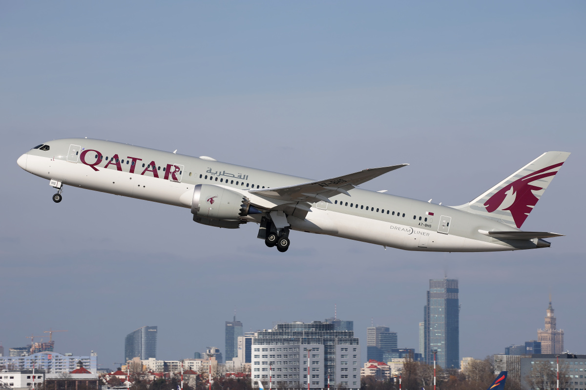 A7-BHS (Aircraft » EPWA Spotting » Boeing 787-9 Dreamliner » Qatar Airways)