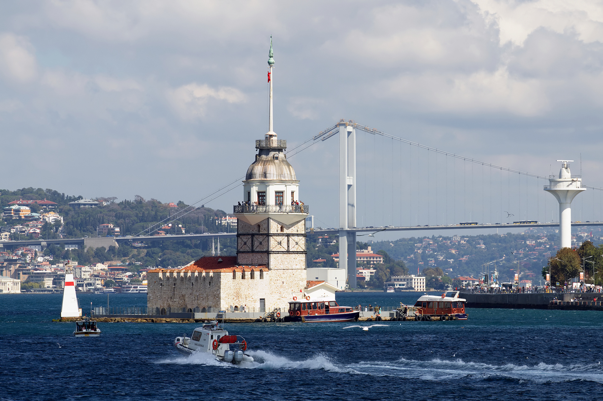 Maiden's Tower and Bosphorus Bridge (Travels » Istanbul » Bosphorus)