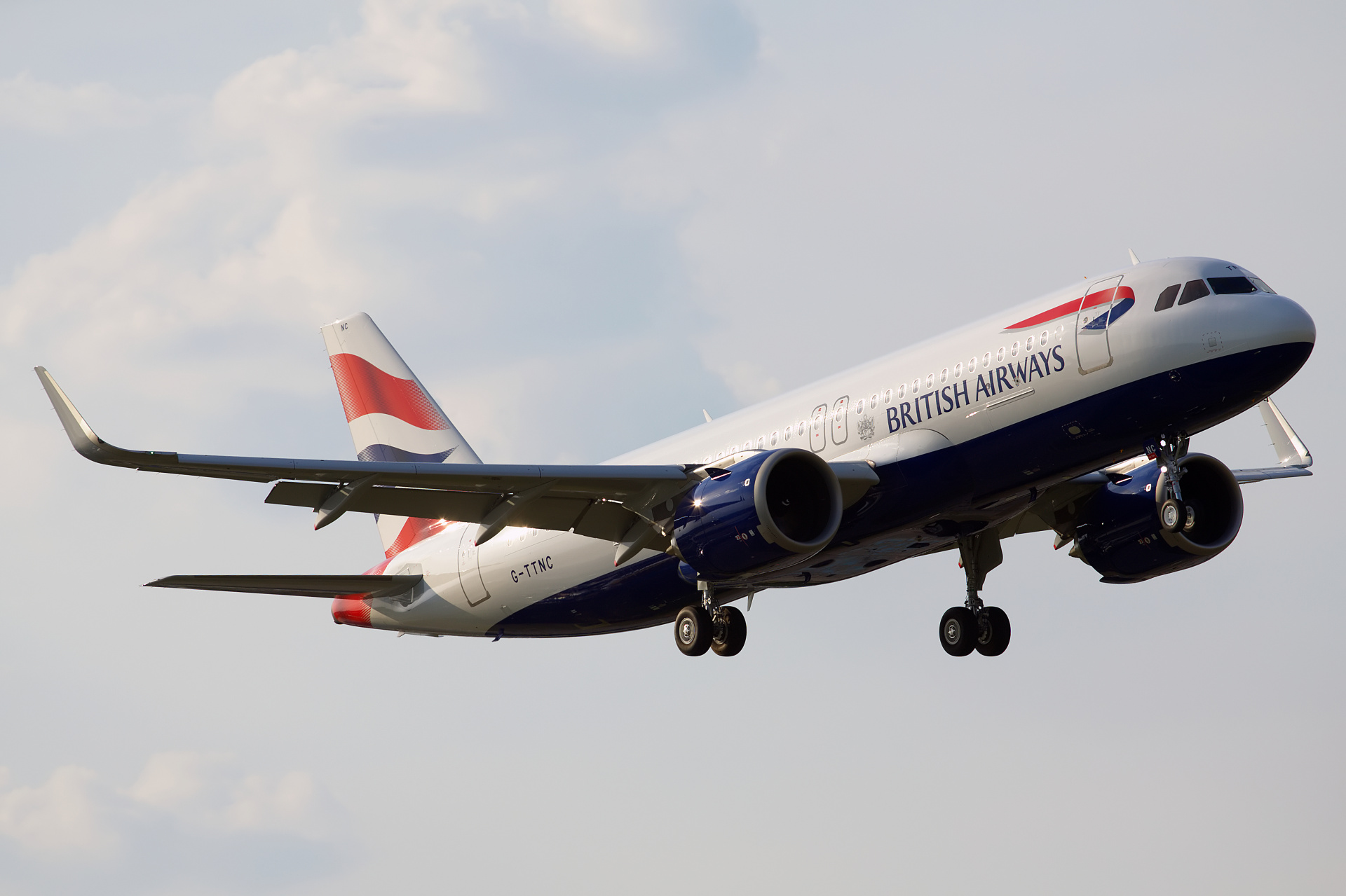 G-TTNC, British Airways (Samoloty » Spotting na EPWA » Airbus A320neo » British Airways)