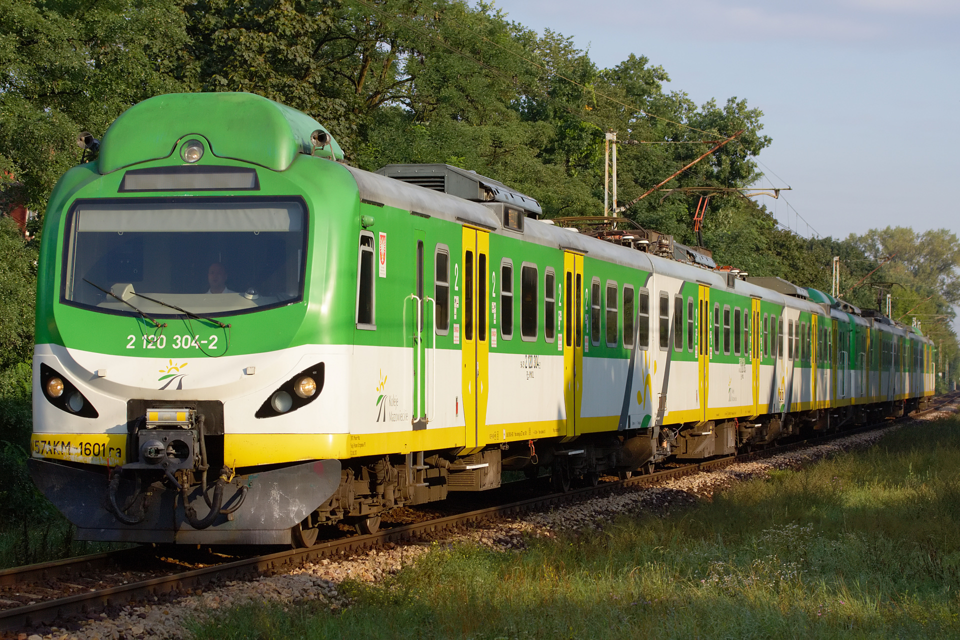 EN57AL-1601 (Vehicles » Trains and Locomotives » Pafawag 5B/6B EN57 and revisions)