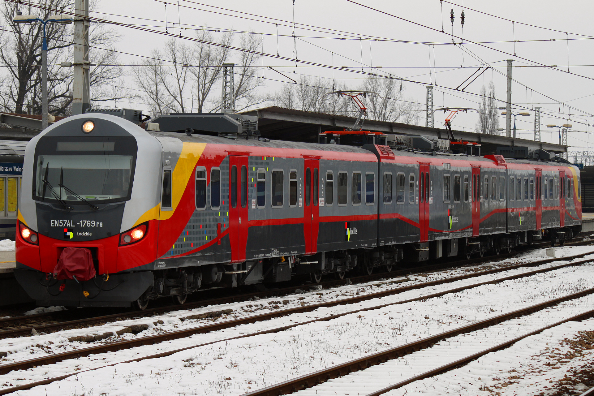 EN57AL-1769 (Vehicles » Trains and Locomotives » Pafawag 5B/6B EN57 and revisions)