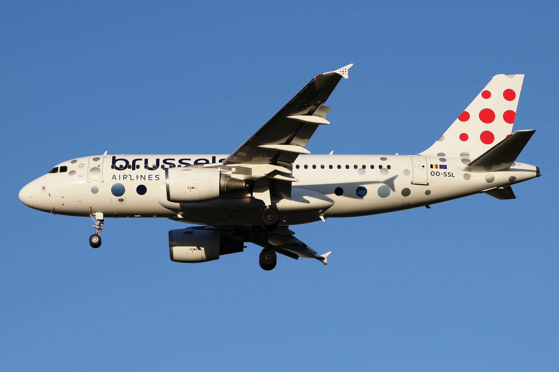OO-SSL (Aircraft » EPWA Spotting » Airbus A319-100 » Brussels Airlines)