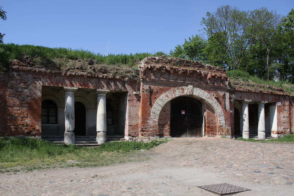 The Prince Józef Poniatowski Gate (Travels » Modlin)