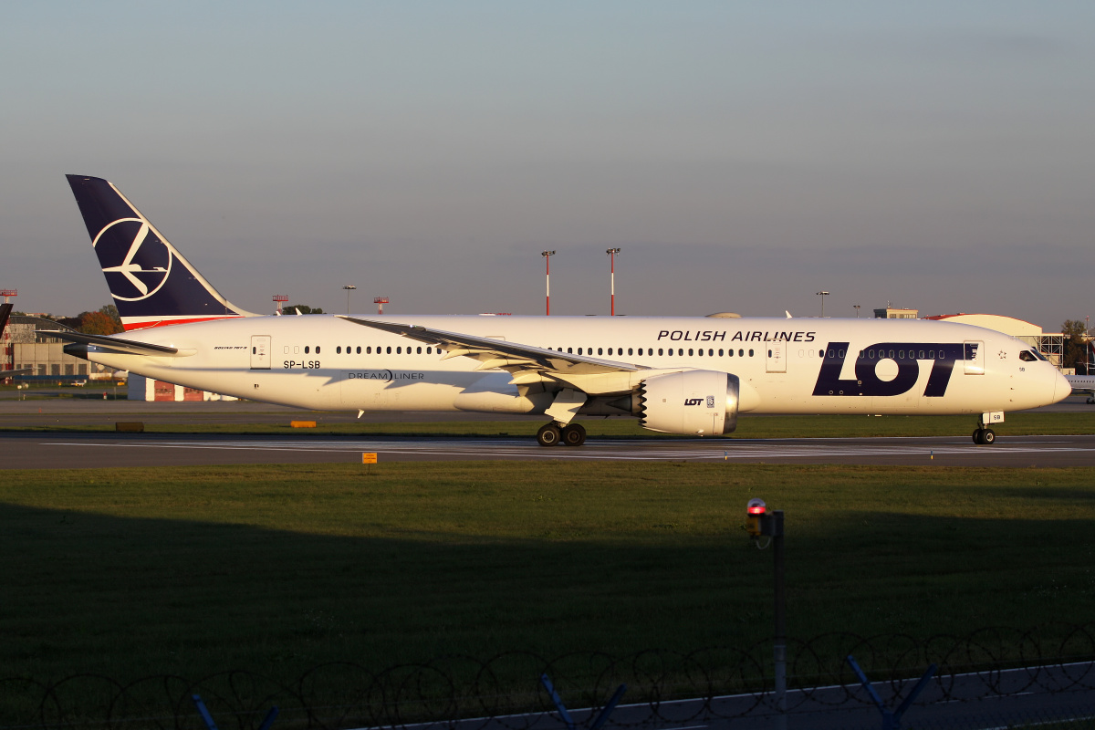 SP-LSB (Aircraft » EPWA Spotting » Boeing 787-9 Dreamliner » LOT Polish Airlines)