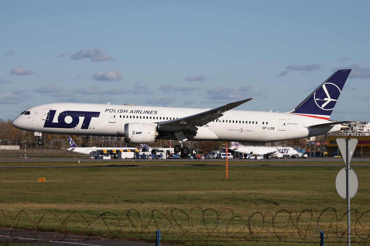 SP-LSB (Aircraft » EPWA Spotting » Boeing 787-9 Dreamliner » LOT Polish Airlines)