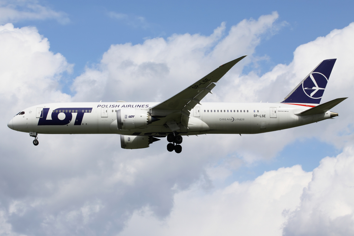 SP-LSE (Aircraft » EPWA Spotting » Boeing 787-9 Dreamliner » LOT Polish Airlines)