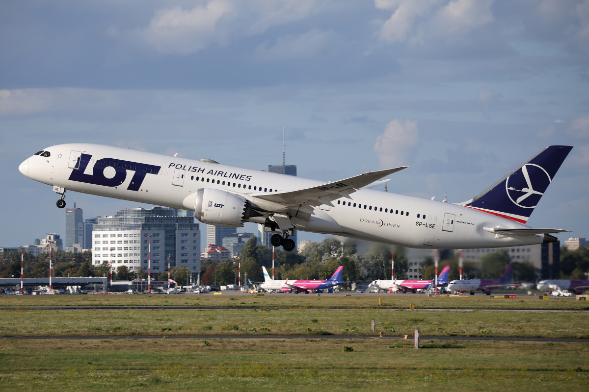 SP-LSE (Aircraft » EPWA Spotting » Boeing 787-9 Dreamliner » LOT Polish Airlines)