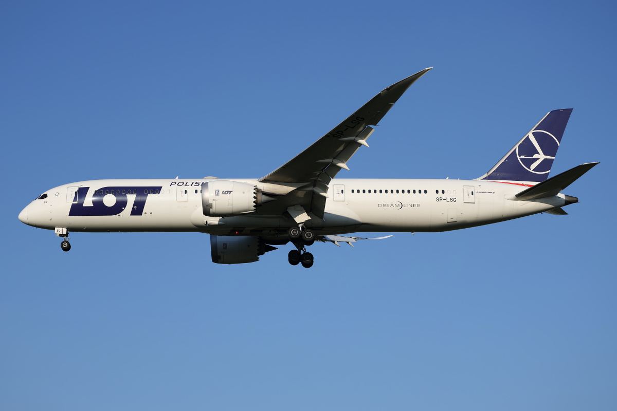 SP-LSG (Aircraft » EPWA Spotting » Boeing 787-9 Dreamliner » LOT Polish Airlines)