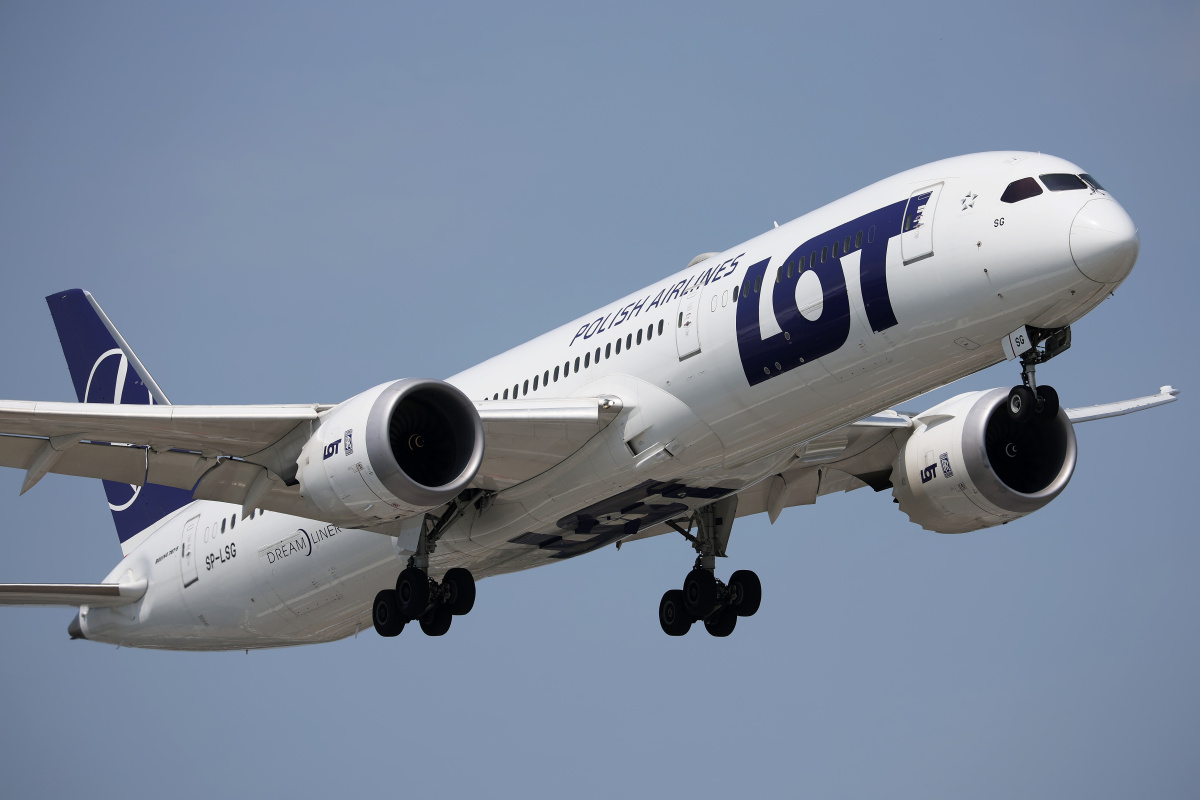 SP-LSG (Aircraft » EPWA Spotting » Boeing 787-9 Dreamliner » LOT Polish Airlines)