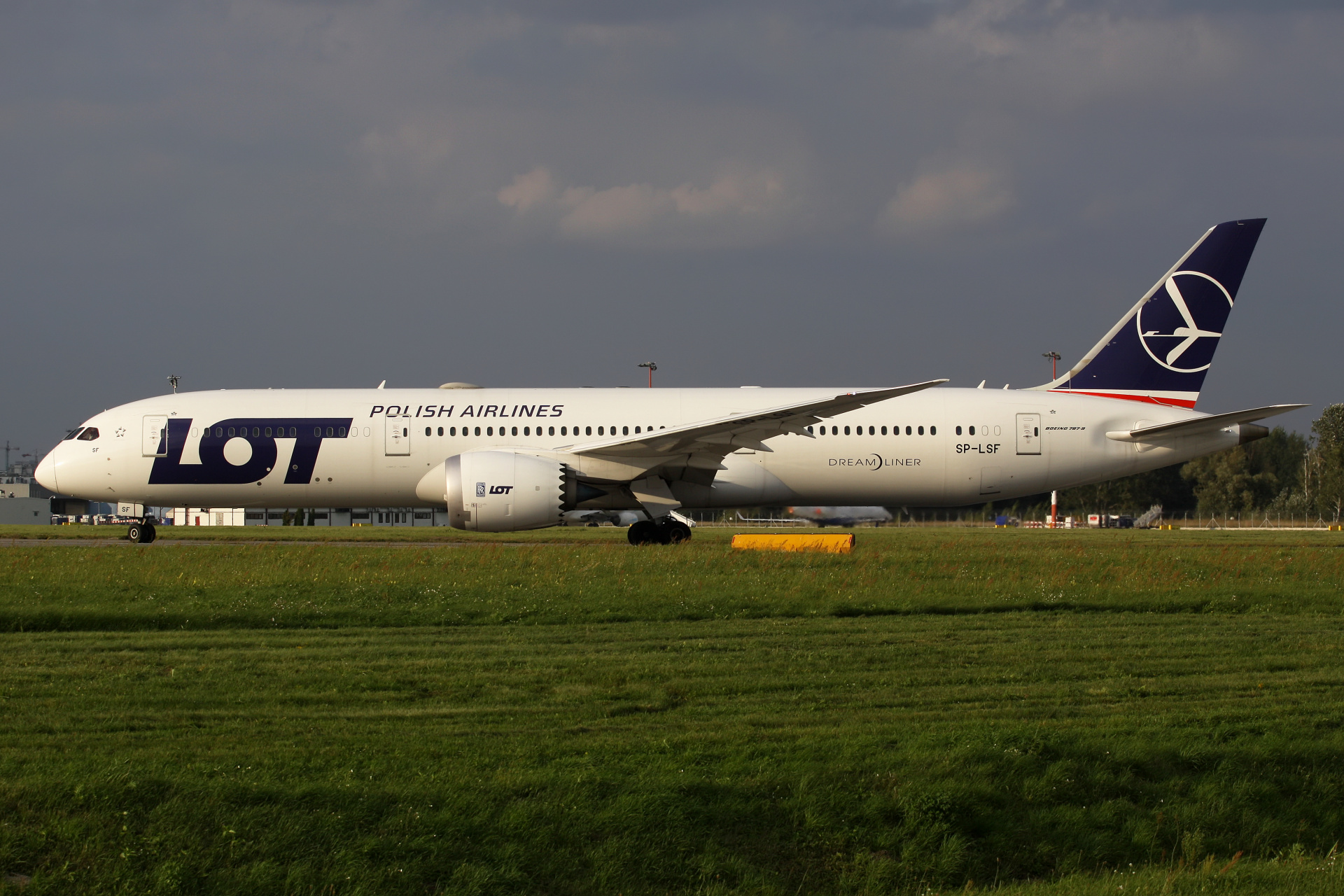 SP-LSF (Aircraft » EPWA Spotting » Boeing 787-9 Dreamliner » LOT Polish Airlines)