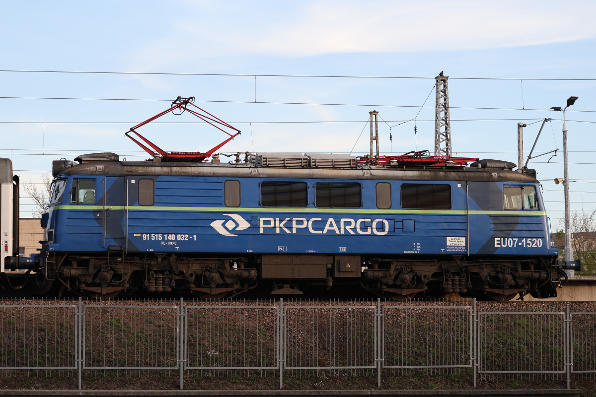 EU07-1520 (Pojazdy » Pociągi i lokomotywy » HCP 303E)