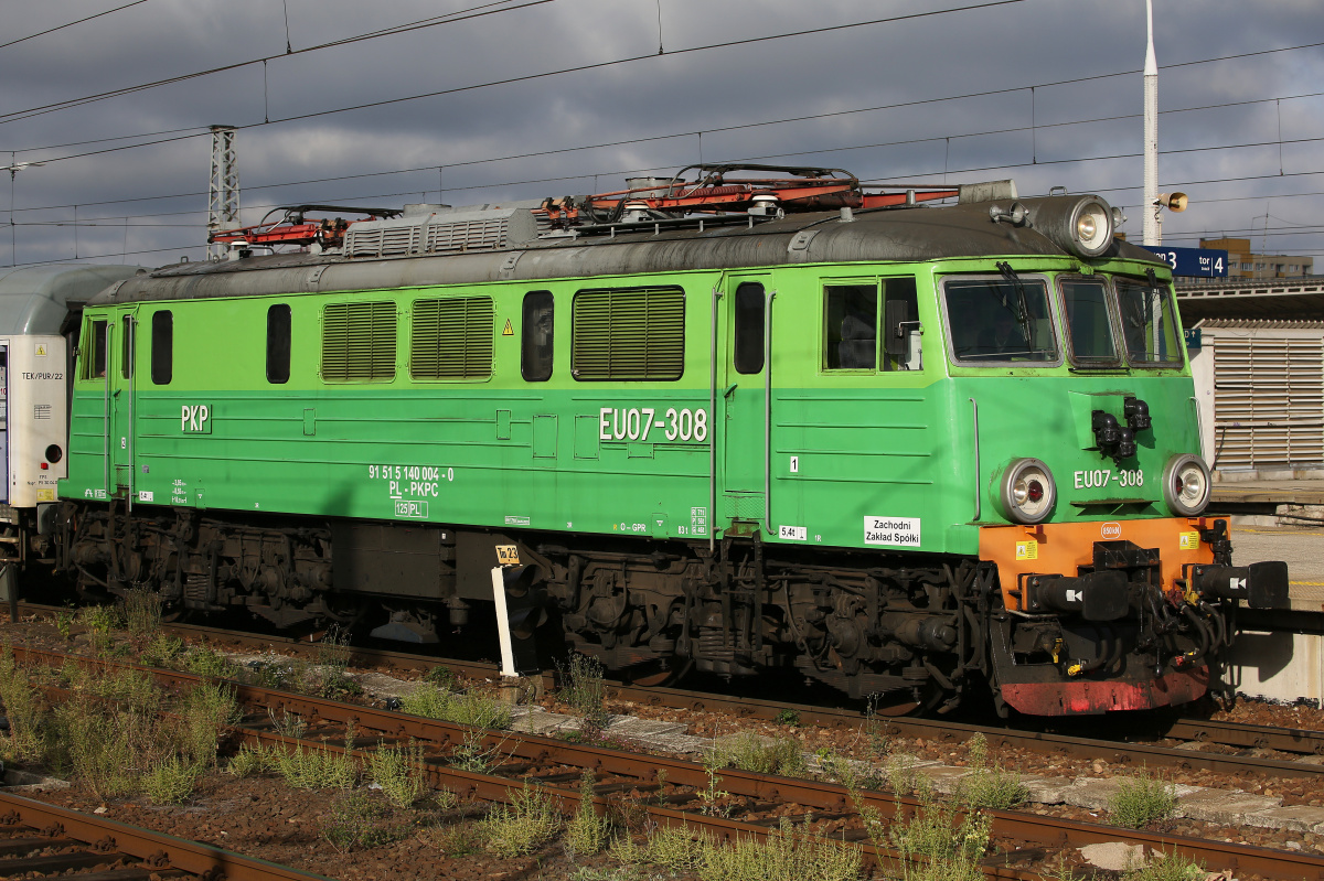 EU07-308 (malatura retro) (Pojazdy » Pociągi i lokomotywy » HCP 303E)