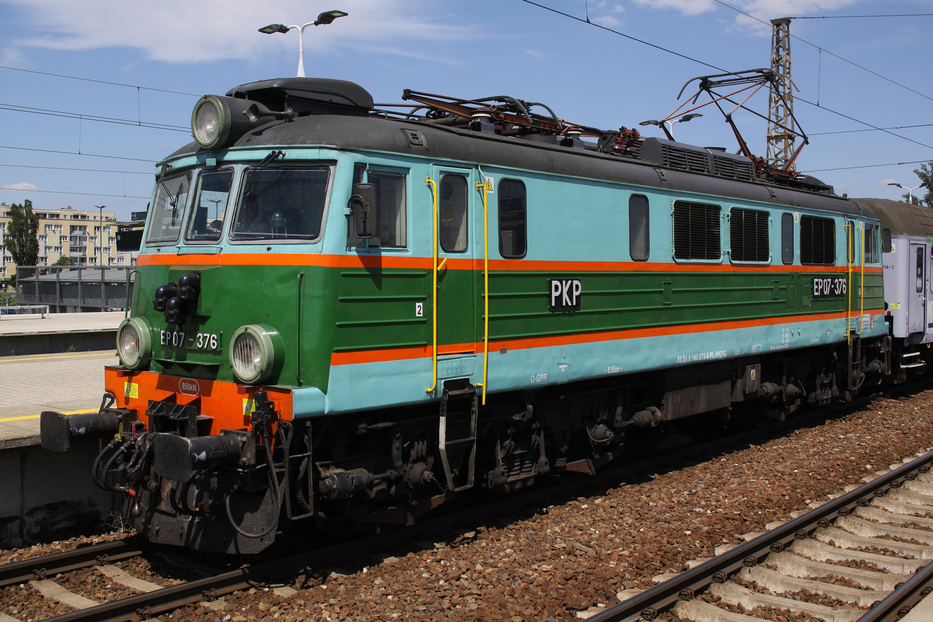 EP07-376 (retro livery) (Vehicles » Trains and Locomotives » HCP 303E)