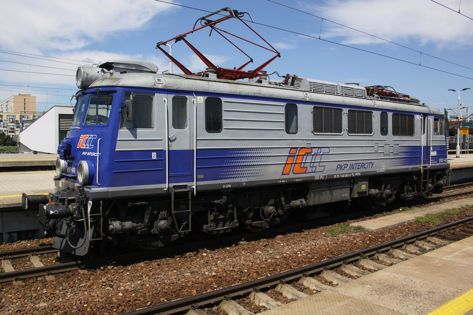 EP07-410 (Pojazdy » Pociągi i lokomotywy » HCP 303E)