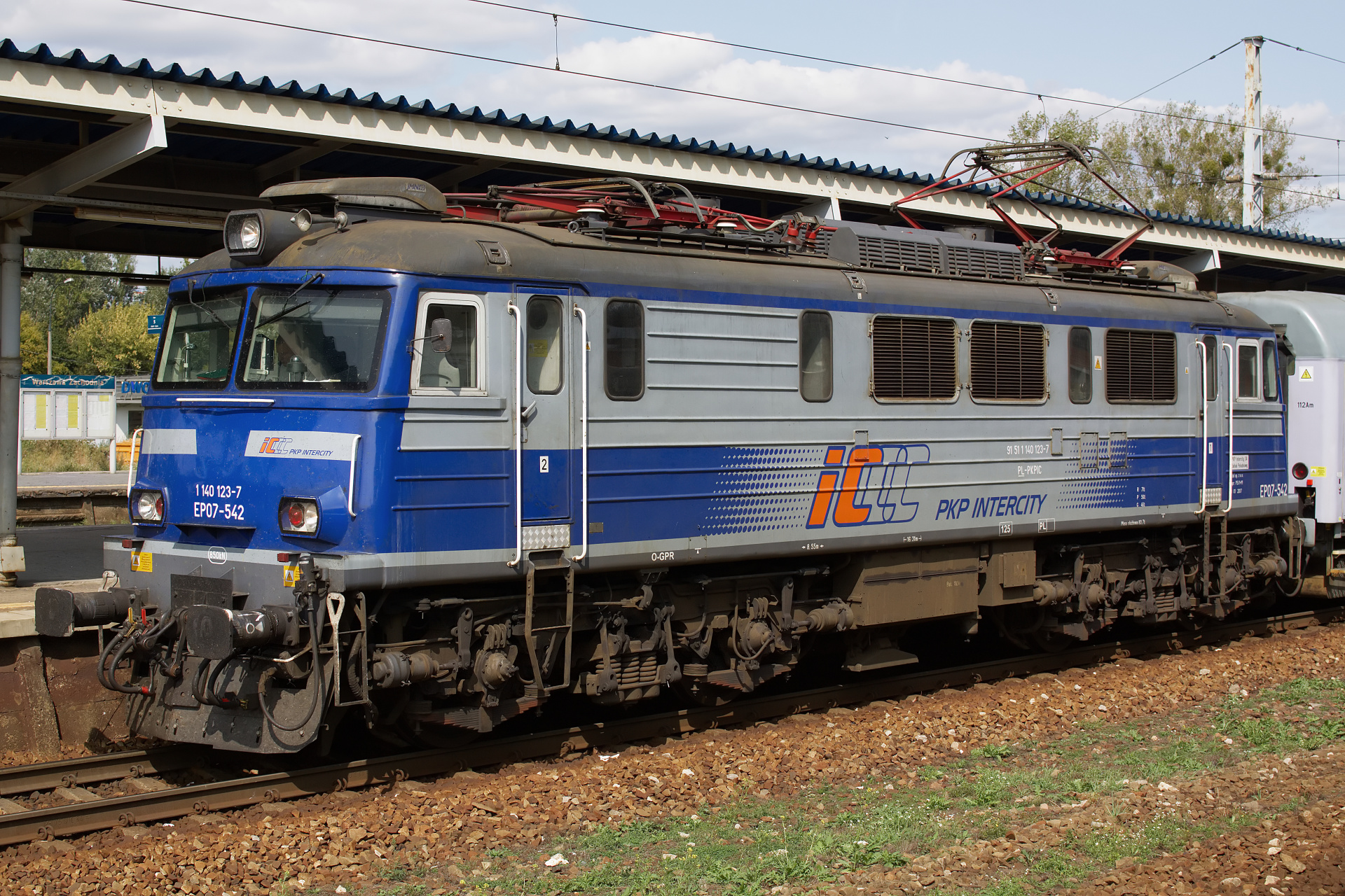EP07-542 (Pojazdy » Pociągi i lokomotywy » HCP 303E)