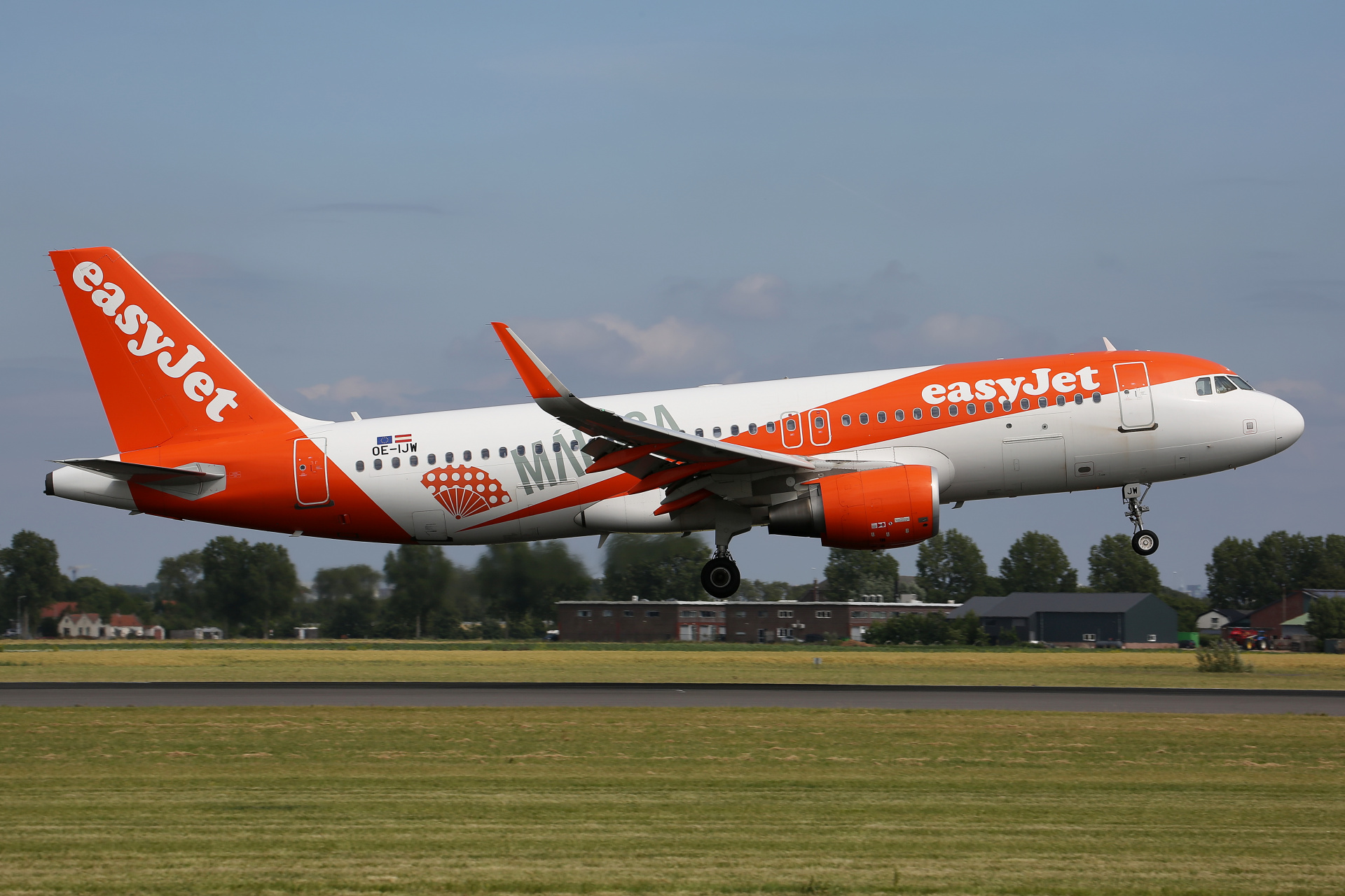 OE-IJW (malowanie Malaga) (Samoloty » Spotting na Schiphol » Airbus A320-200 » EasyJet)