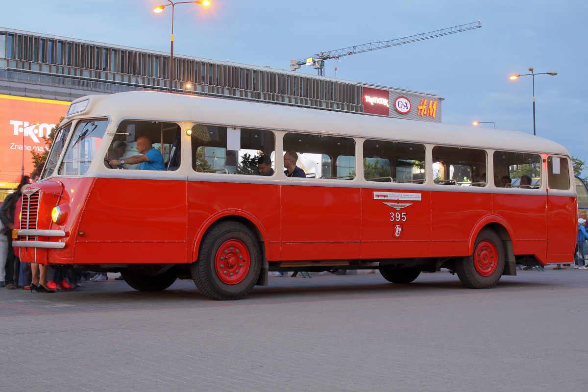 Chausson AH48 (Vehicles » Vintage cars and buses)