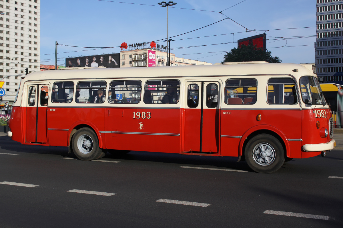 Jelcz 272 MEX (Pojazdy » Samochody i autobusy zabytkowe)