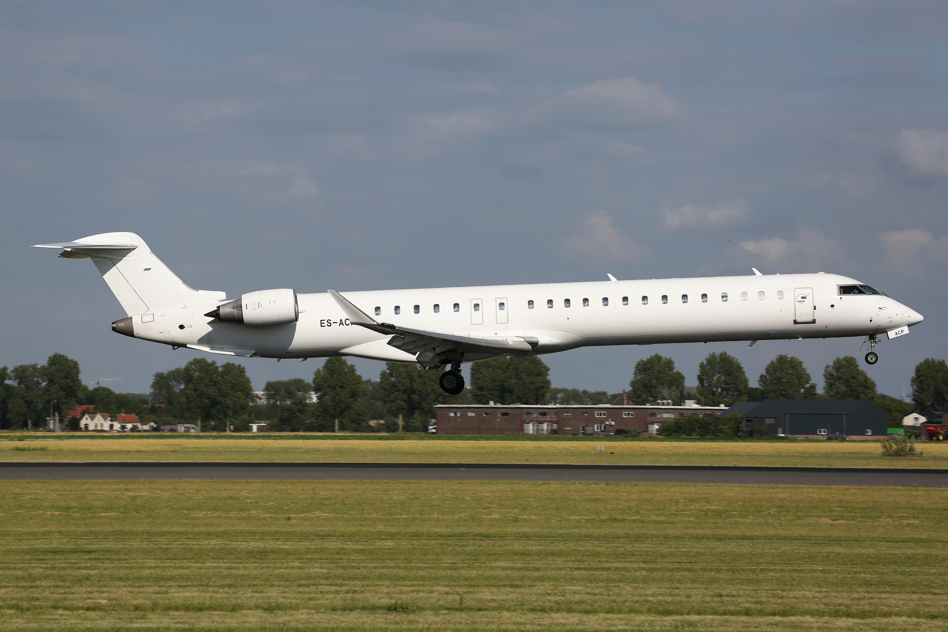 ES-ACP, SAS Scandinavian Airlines (Xfly) (Samoloty » Spotting na Schiphol » Mitsubishi CL-600 Regional Jet » CRJ-900)