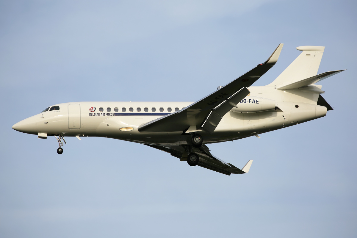 OO-FAE, Belgian Air Force (Luxaviation) (Samoloty » Spotting na Schiphol » Dassault Falcon 7X)