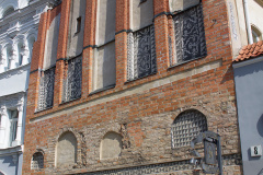 Au&scaron;ros Vartų 8