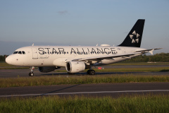 D-AILS, Lufthansa CityLine (Star Alliance livery)